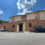 Sotto Le Mura, Appartamento Ponti